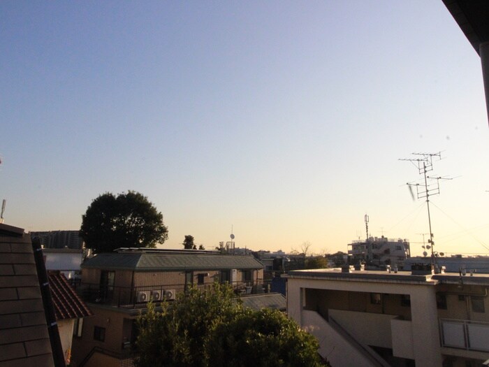 物件内観写真21　(室内からの展望)