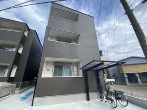 カサデルソル岩槻外観写真