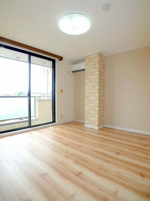 物件内観写真5　(居室)