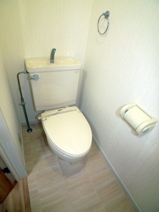 物件内観写真11　(トイレ)