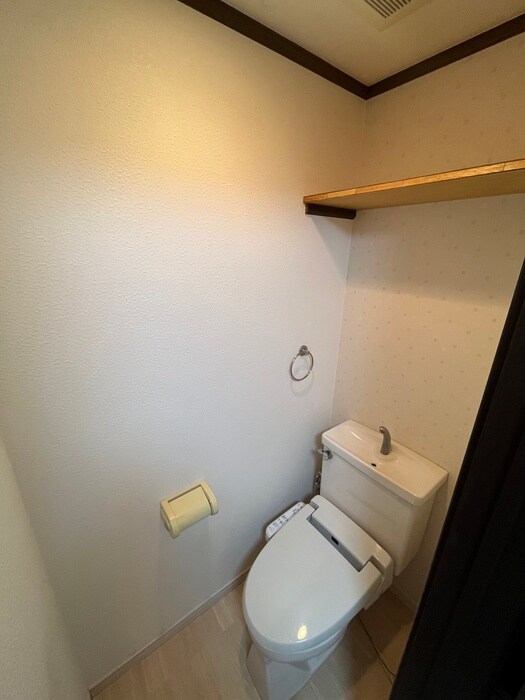 物件内観写真13　(トイレ)