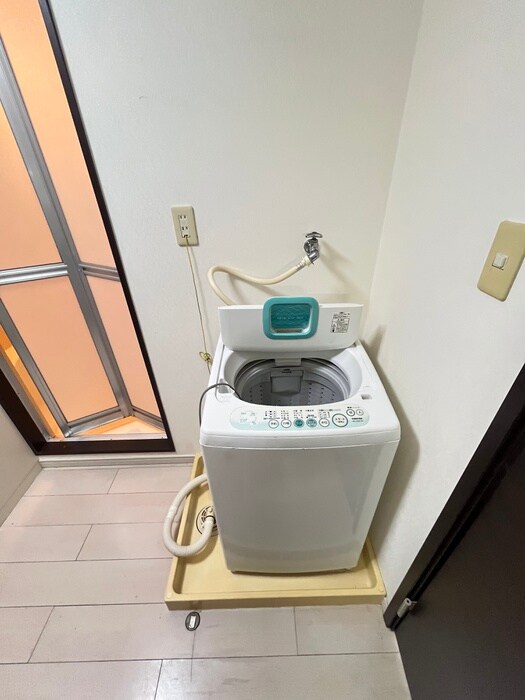 物件内観写真14　(洗濯機置場)
