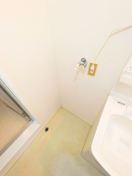 物件内観写真19　(洗濯機置場)