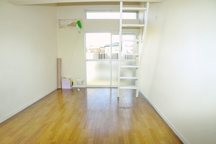 物件内観写真8　(居室)