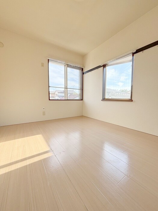 物件内観写真6　(居室)