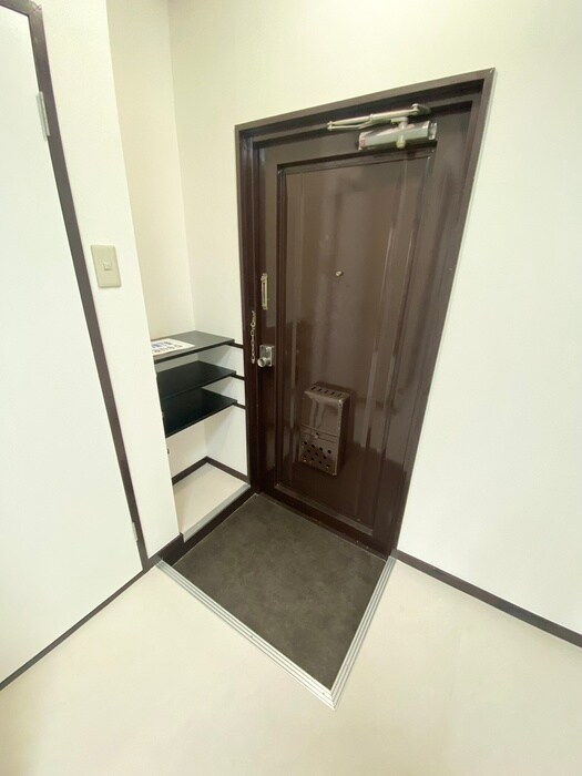 物件内観写真15　(玄関)