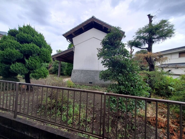 物件内観写真18　(室内からの展望)