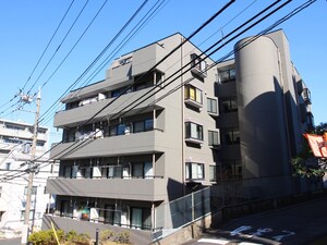 フォンタ－ナ市ケ尾外観写真