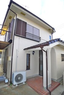 根戸貸家の外観写真