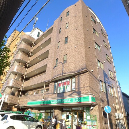 アレックスシュロス外観写真