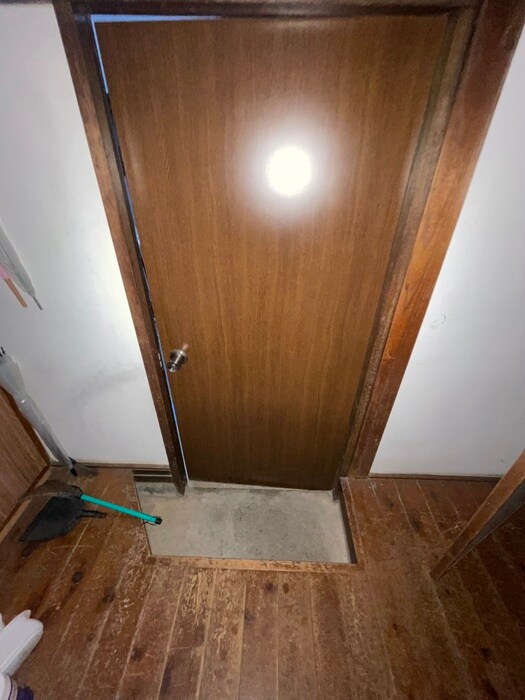 物件内観写真15　(玄関)