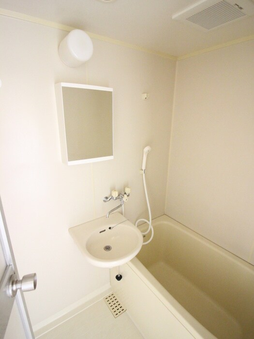 物件内観写真13　(バス／シャワールーム等)