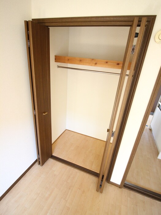 物件内観写真16　(収納)