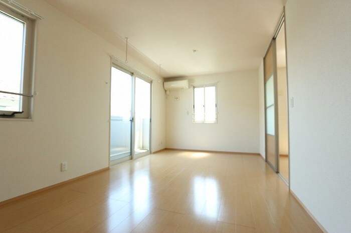 物件内観写真5　(居室)