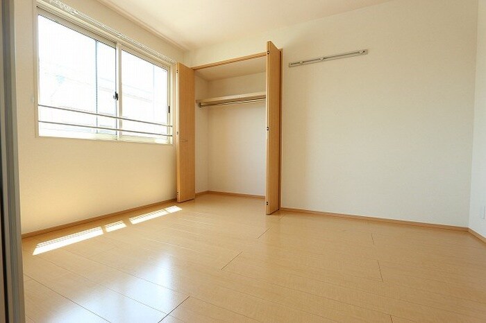 物件内観写真6　(居室)