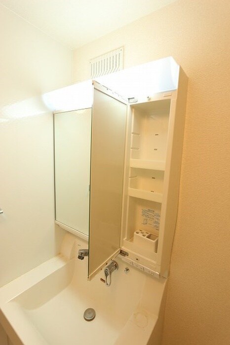 物件内観写真11　(洗面)