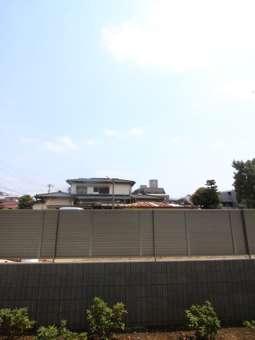 物件内観写真14　(室内からの展望)