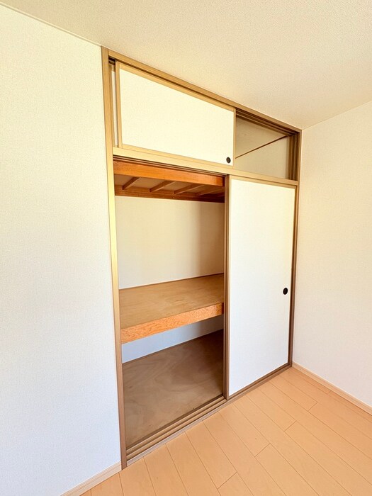 物件内観写真7　(収納)