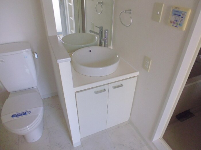 物件内観写真11　(洗面)