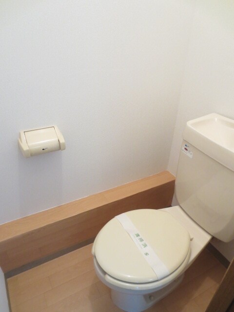 物件内観写真11　(トイレ)