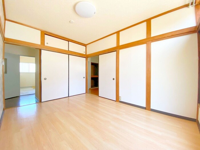 物件内観写真5　(居室)