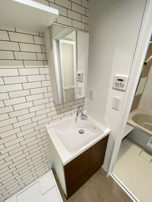 物件内観写真11　(洗面)