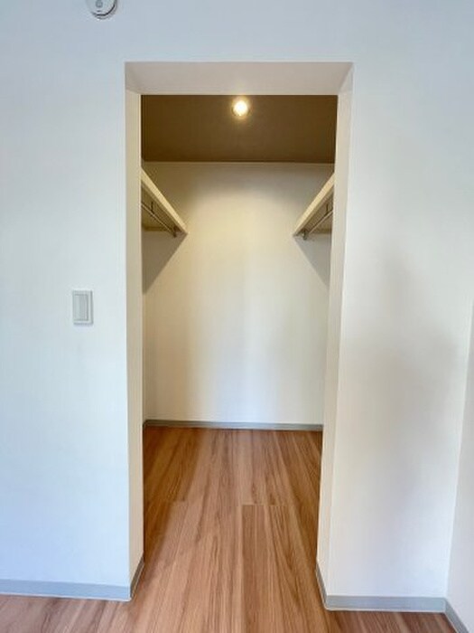 物件内観写真12　(収納)