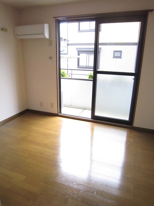 物件内観写真13　(居室)