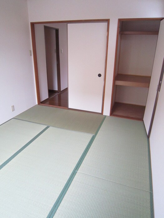 物件内観写真16　(居室)