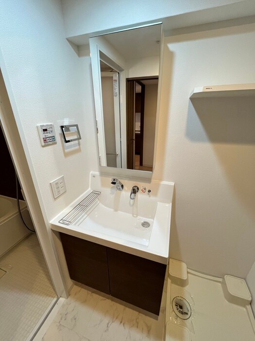 物件内観写真11　(洗面)