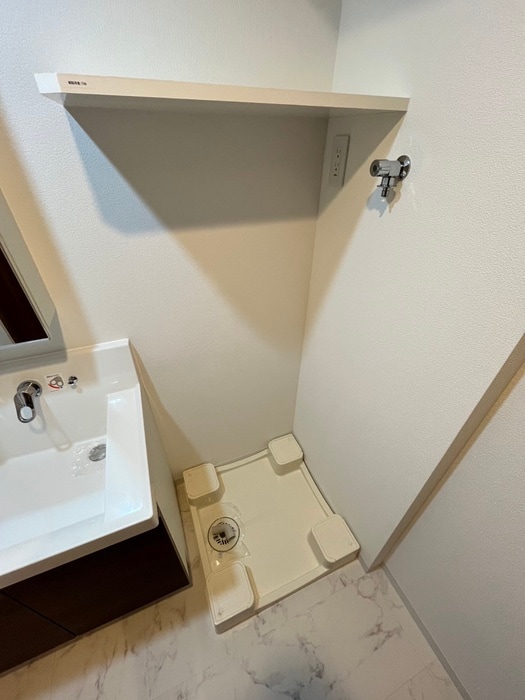 物件内観写真13　(洗濯機置場)