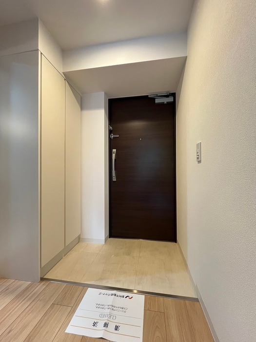 物件内観写真17　(玄関)