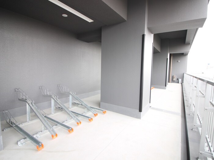 物件外観写真6　(駐輪場)