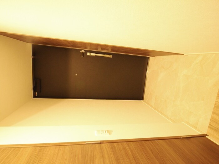 物件内観写真15　(玄関)
