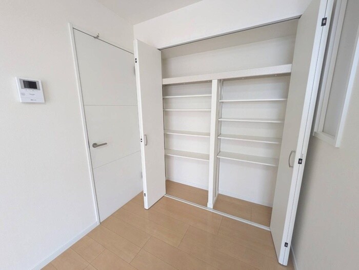 物件内観写真11　(内観写真)