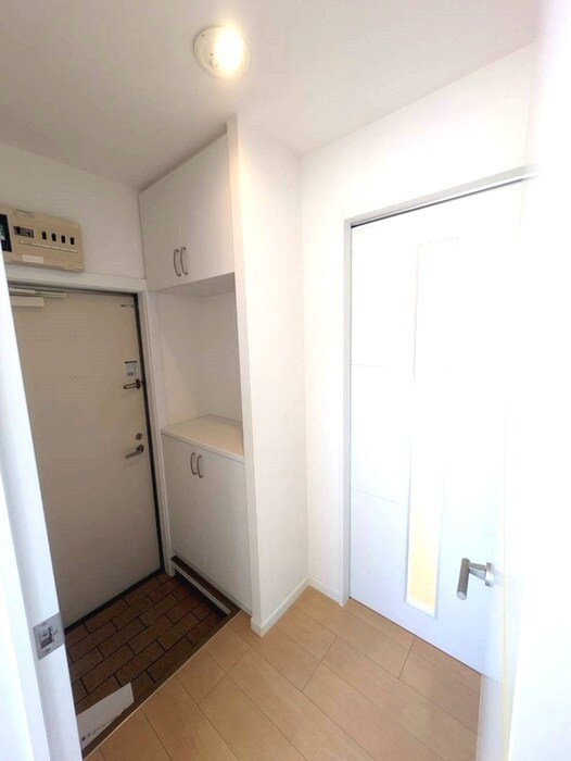 物件内観写真20　(玄関)