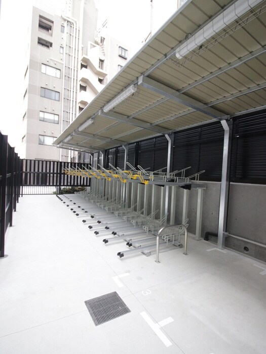 物件外観写真6　(駐輪場)