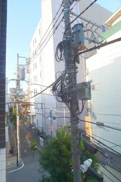 物件内観写真16　(室内からの展望)