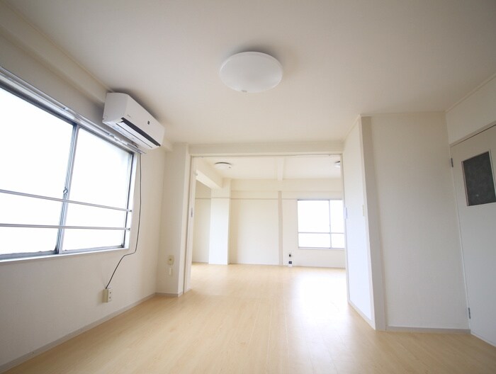 物件内観写真8　(居室)