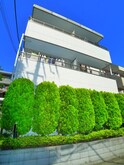 アンビシャス