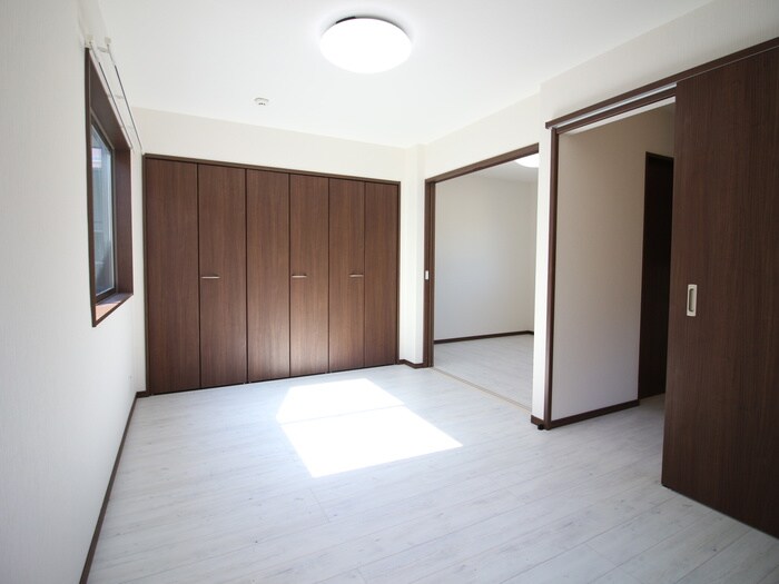 物件内観写真11　(収納)