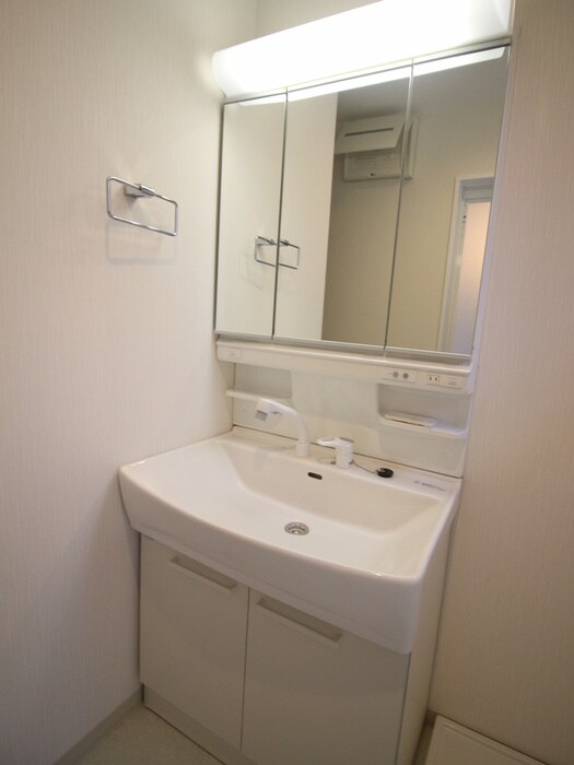 物件内観写真13　(洗面)