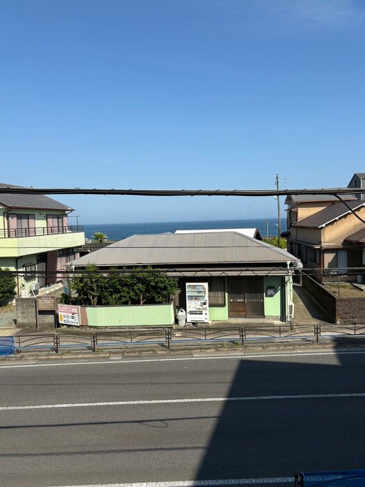 物件内観写真13　(室内からの展望)