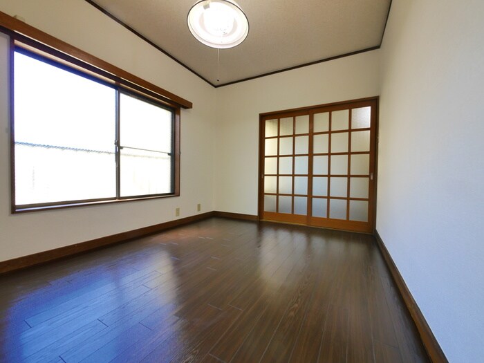 物件内観写真10　(居室)