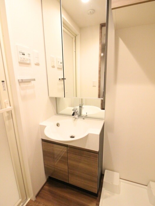 物件内観写真11　(洗面)