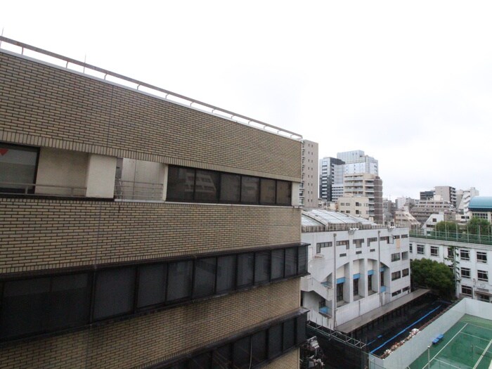 物件内観写真16　(室内からの展望)