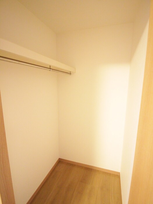 物件内観写真13　(収納)