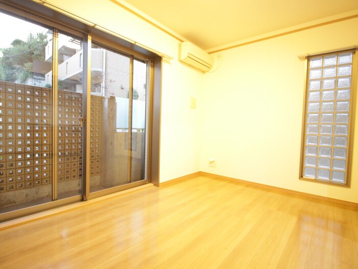 物件内観写真17　(居室)