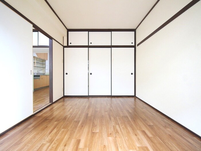 物件内観写真8　(居室)