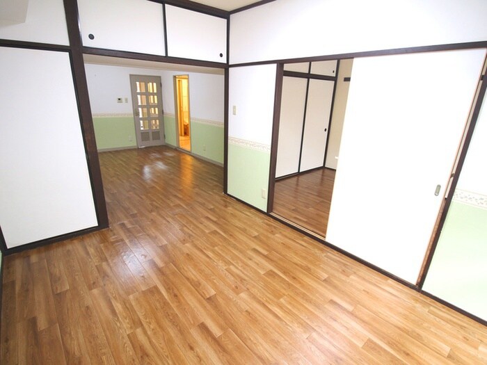 物件内観写真19　(廊下)